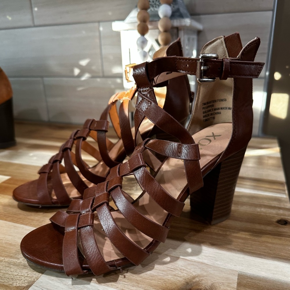 Leather dress shoe